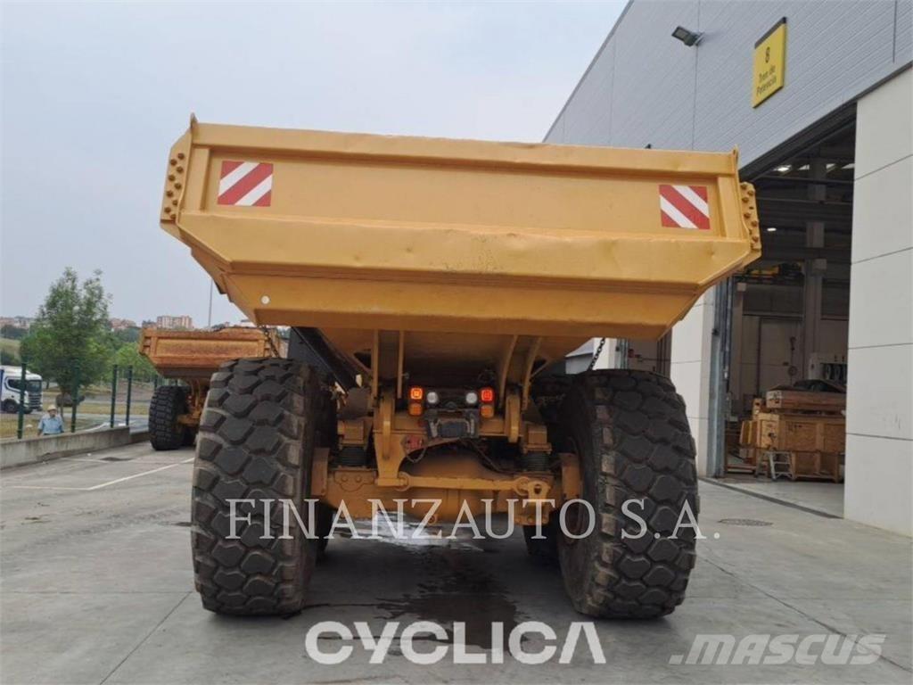 CAT 740GC Knik dumptrucks