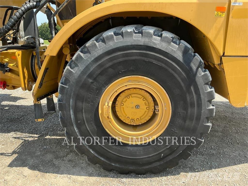 CAT 745 Knik dumptrucks