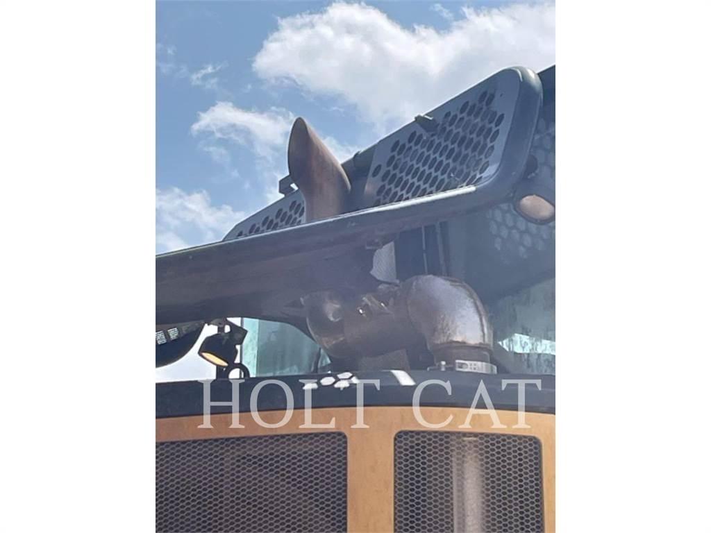 CAT 745 Knik dumptrucks
