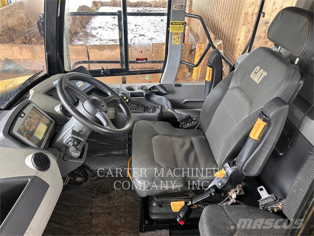 CAT 745 Knik dumptrucks