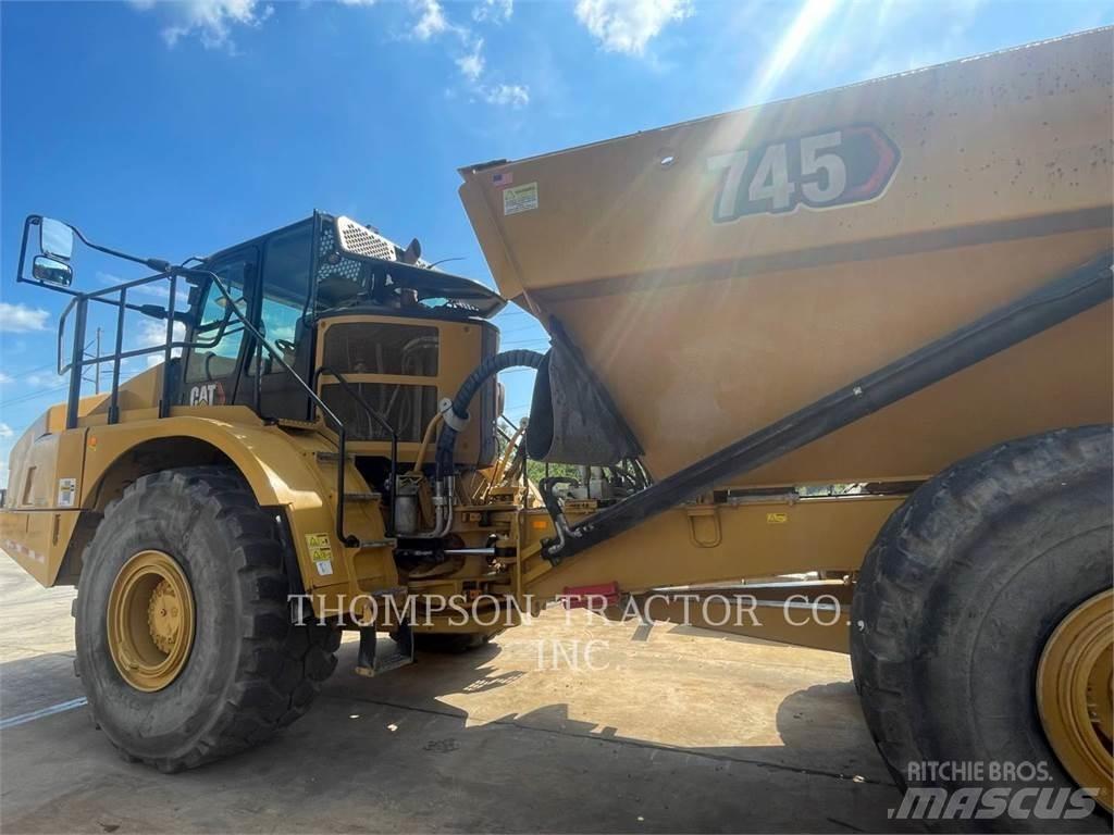 CAT 745 Knik dumptrucks