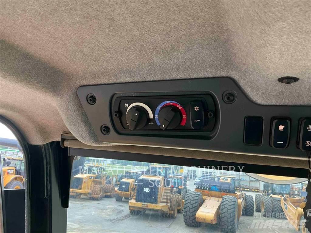 CAT 745 Knik dumptrucks