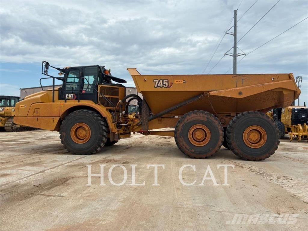 CAT 745 Knik dumptrucks