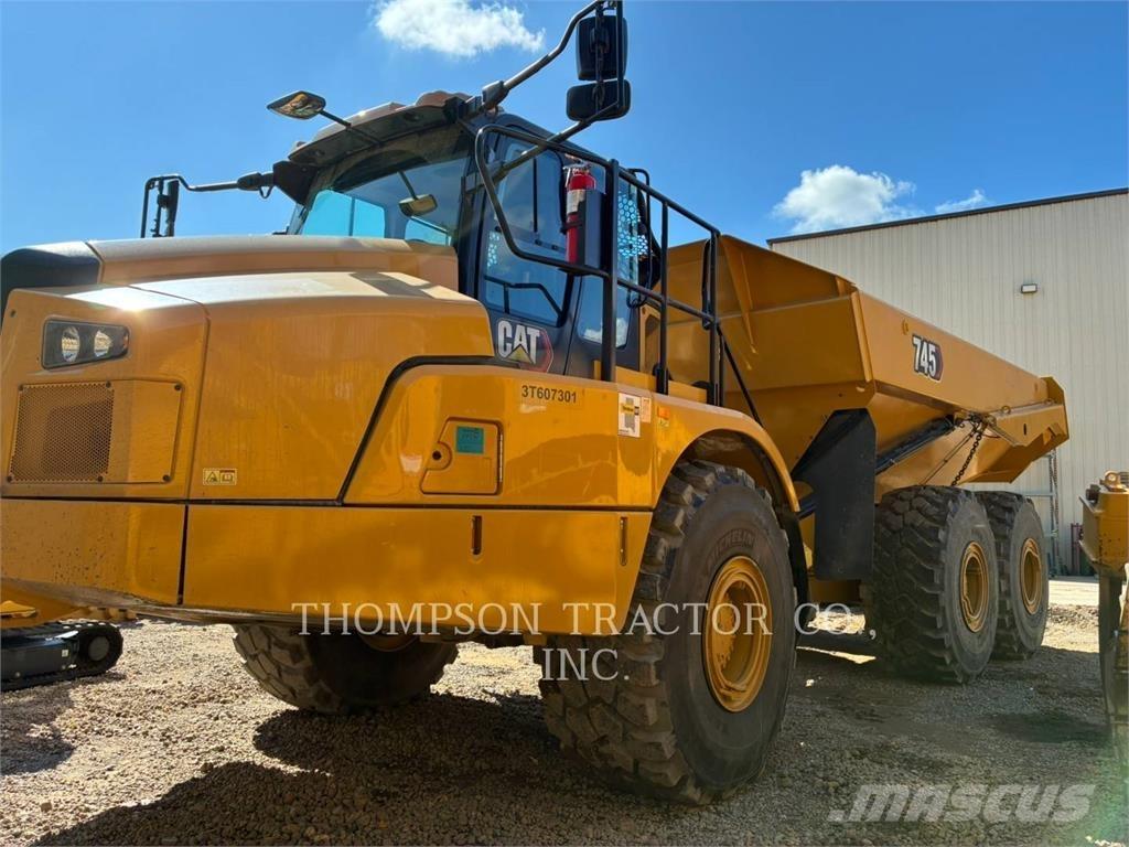 CAT 745 Knik dumptrucks