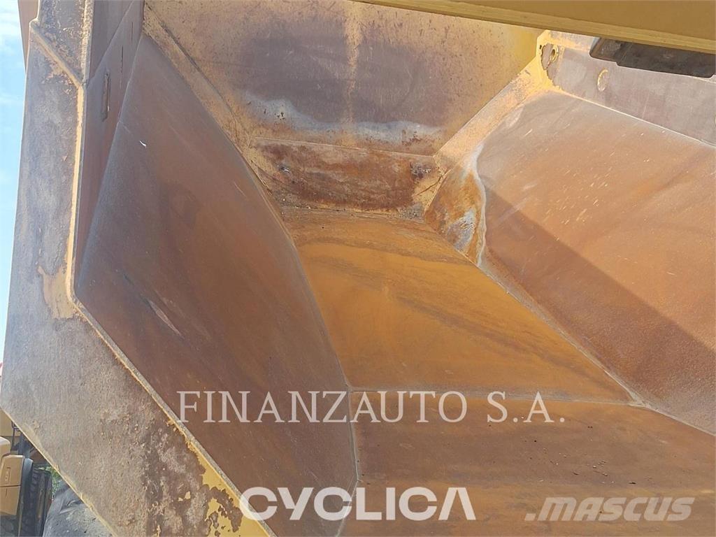 CAT 745 Knik dumptrucks