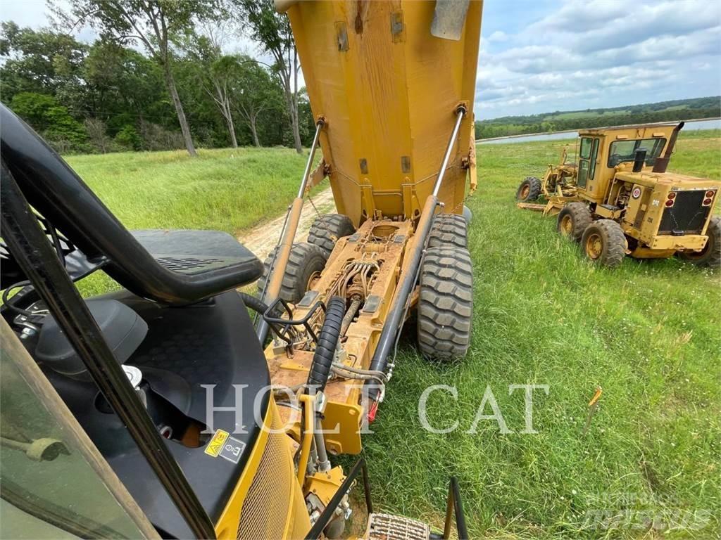 CAT 745-04 Knik dumptrucks