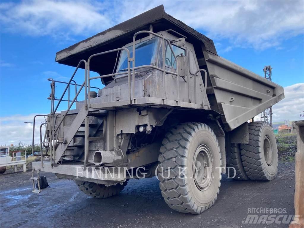 CAT 775D Knik dumptrucks