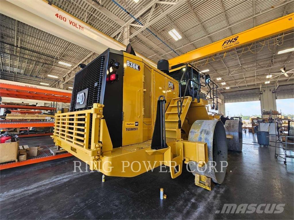 CAT 836K Grondverdichtingsmachines