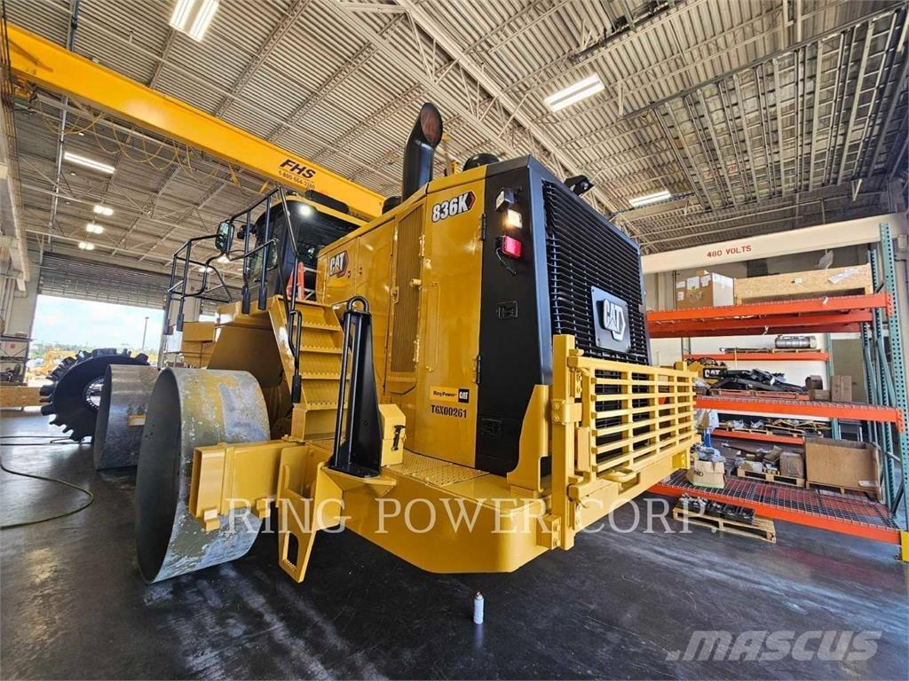 CAT 836K Grondverdichtingsmachines