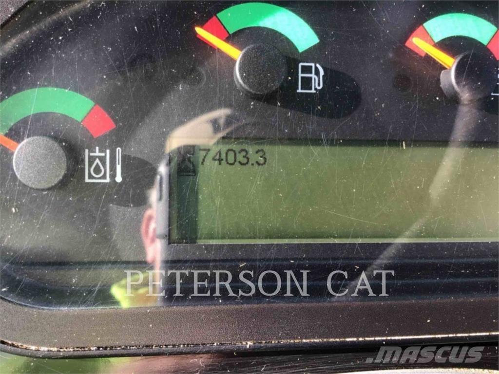CAT 906M Wielladers