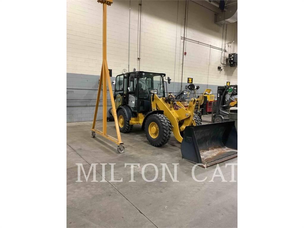 CAT 906M Wielladers