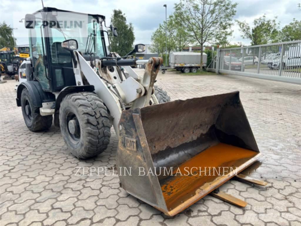 CAT 906M Wielladers