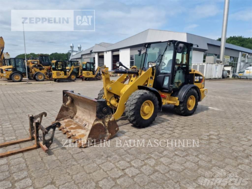 CAT 906M Wielladers