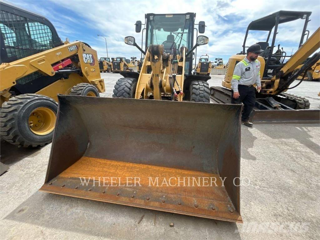 CAT 906M Wielladers