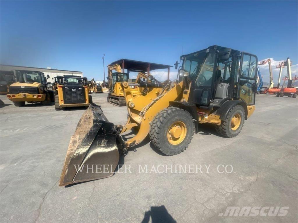 CAT 906M Wielladers