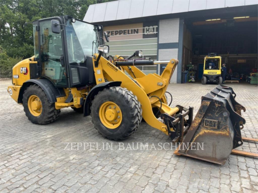 CAT 906M Wielladers