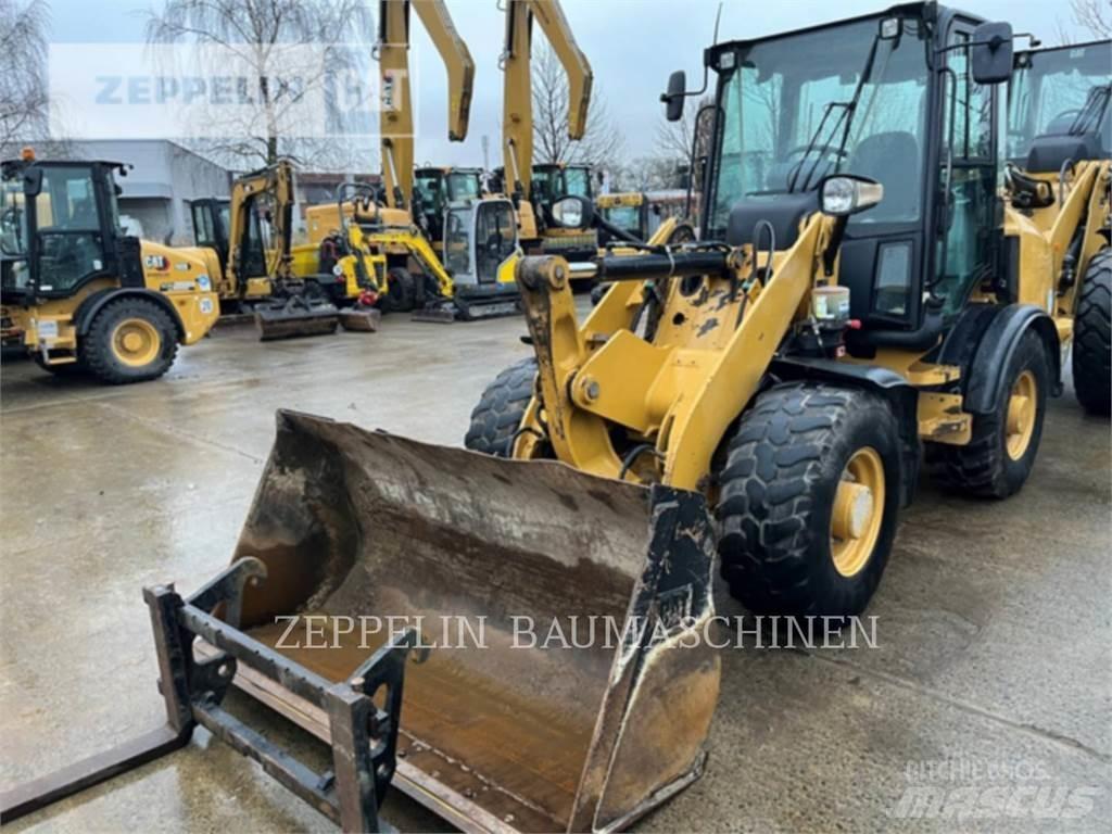 CAT 907M Wielladers