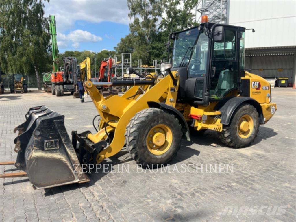 CAT 907M Wielladers