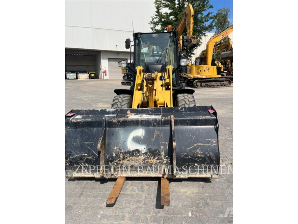 CAT 907M Wielladers