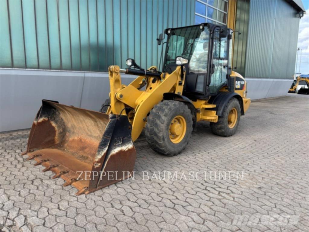 CAT 907M Wielladers