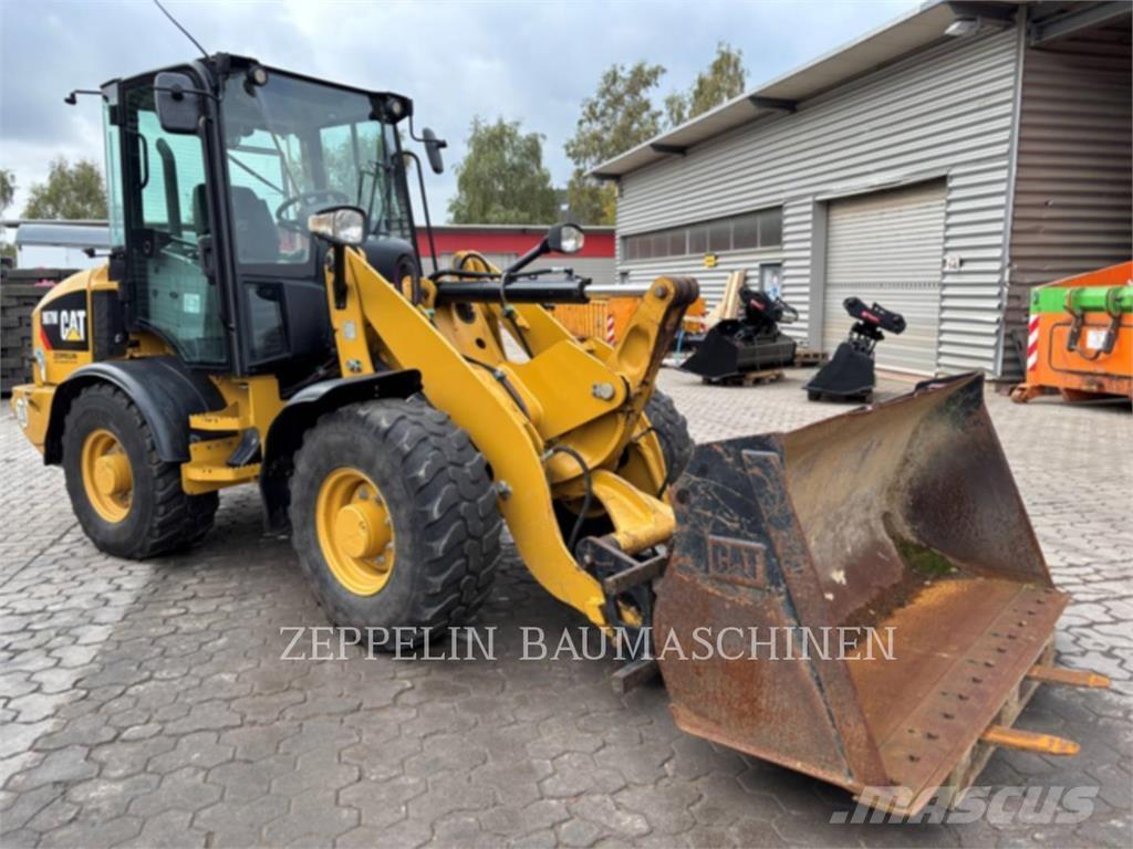CAT 907M Wielladers