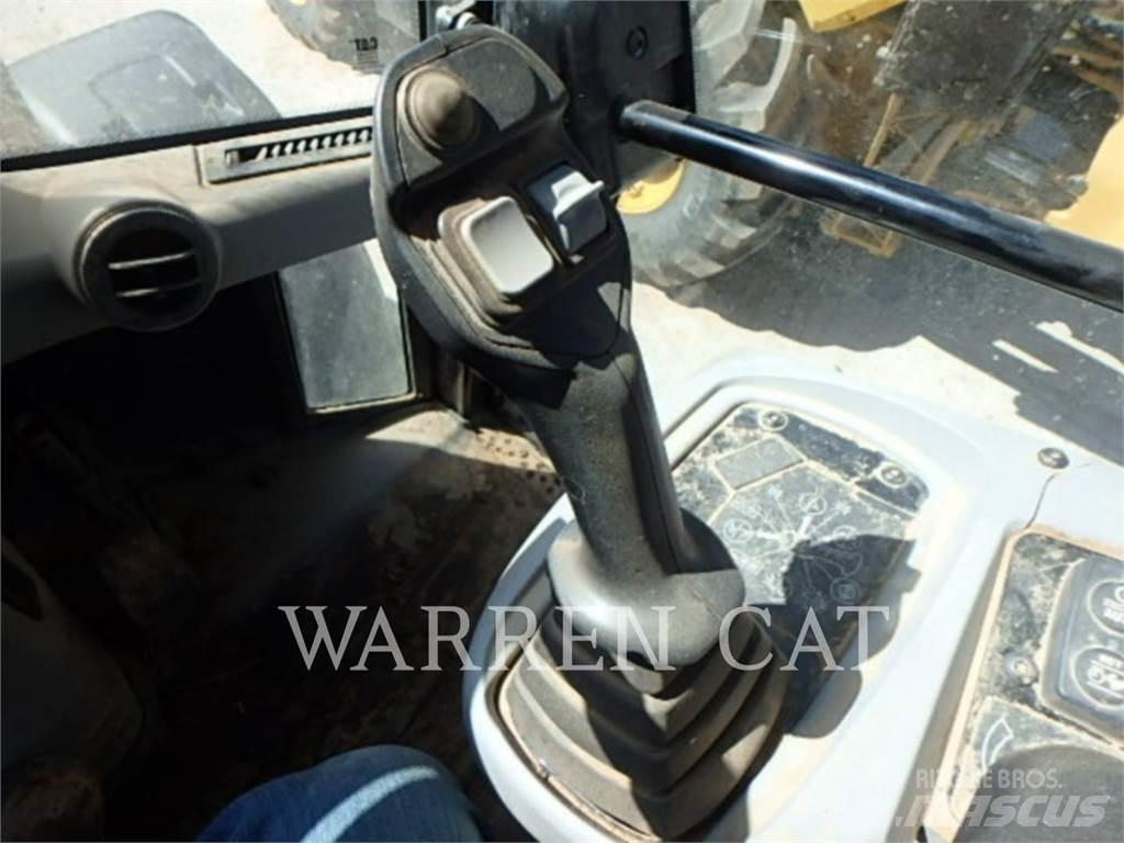 CAT 908M Wielladers