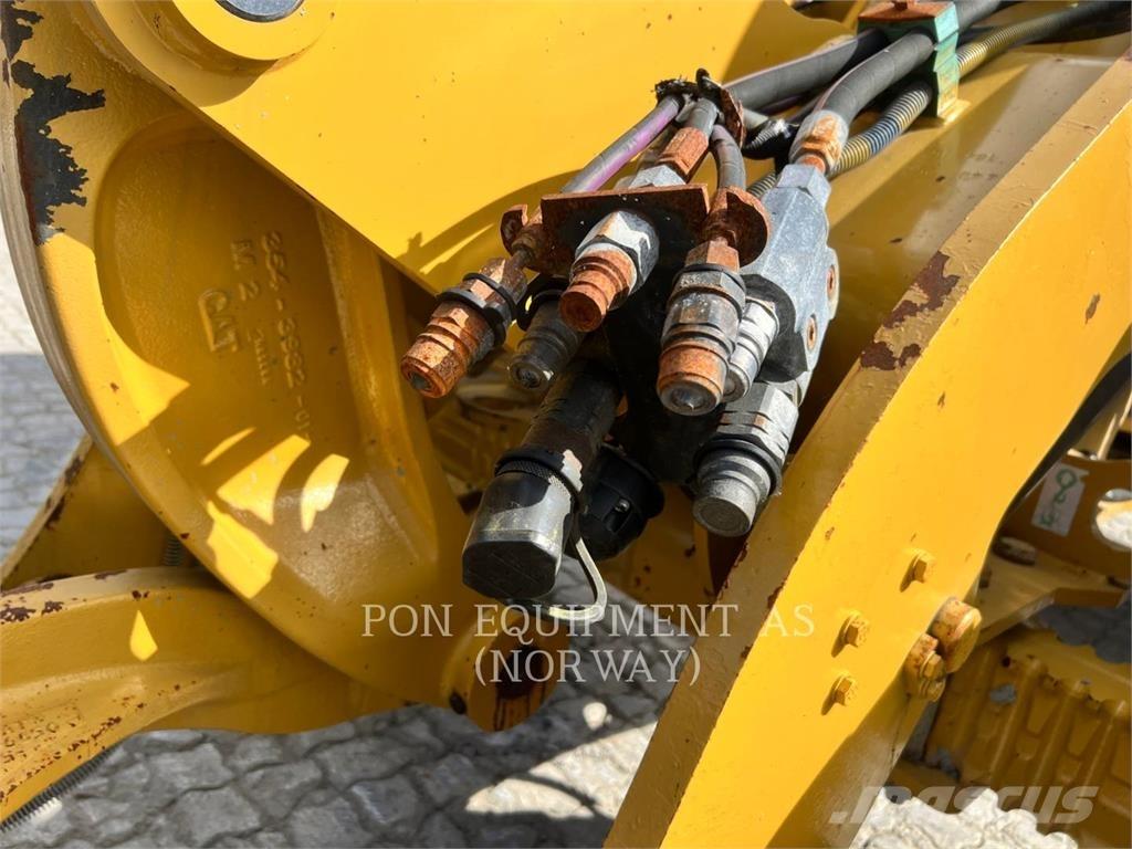 CAT 908M Wielladers
