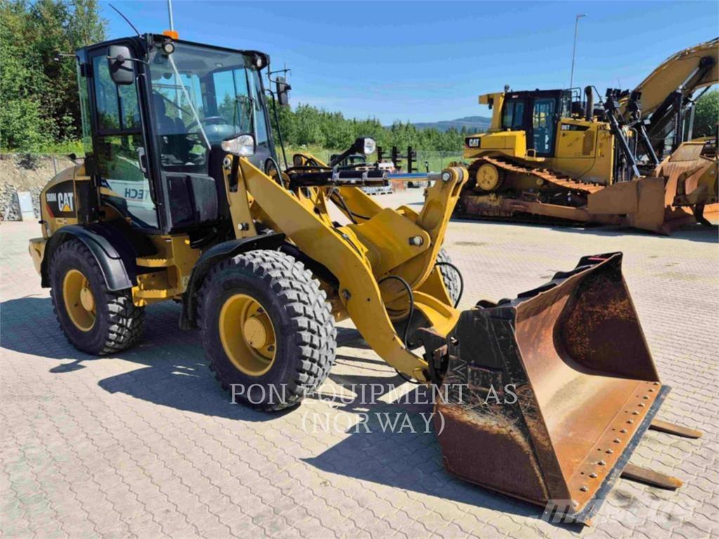 CAT 908M Wielladers