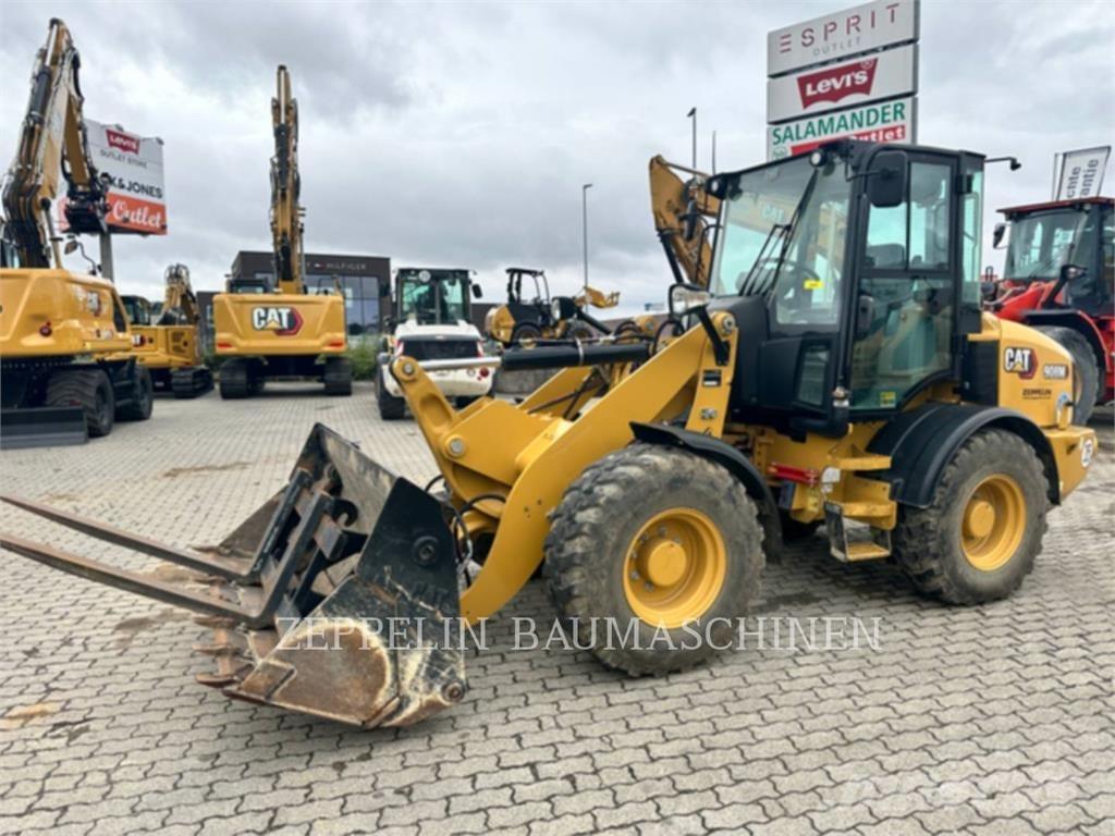 CAT 908M Wielladers