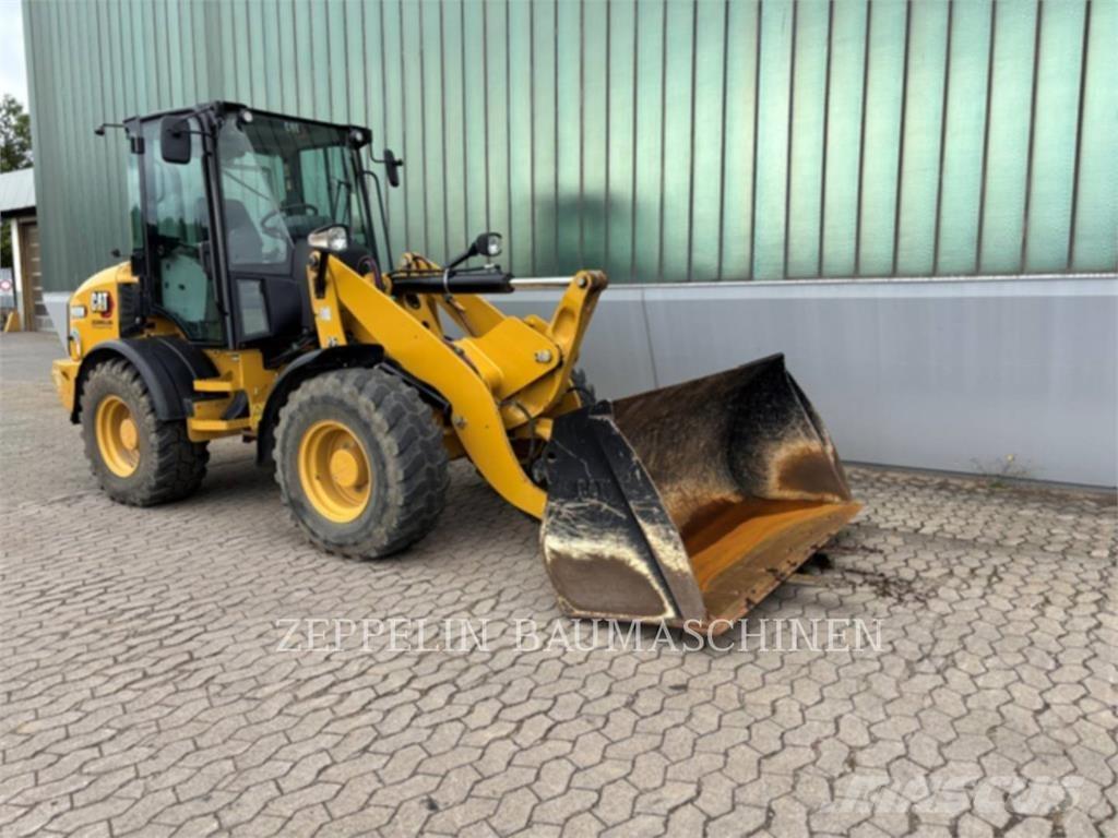 CAT 908M Wielladers