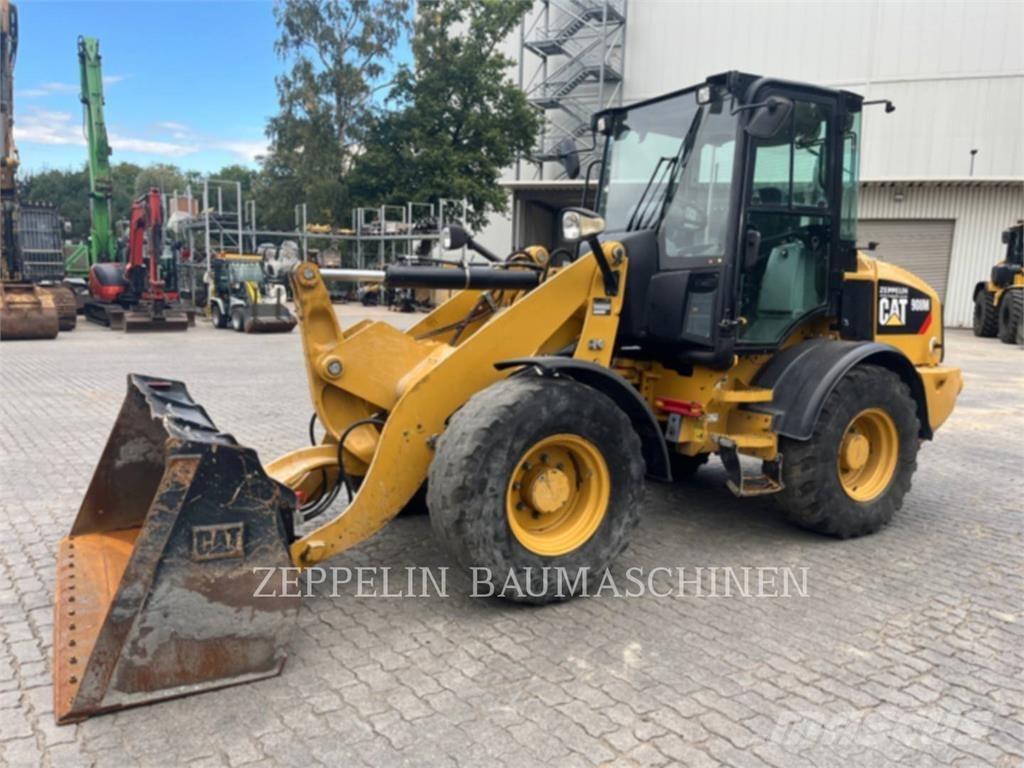 CAT 908M Wielladers