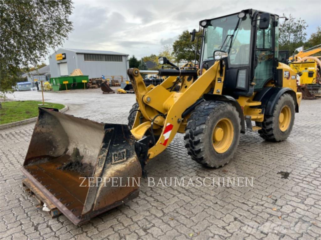CAT 908M Wielladers