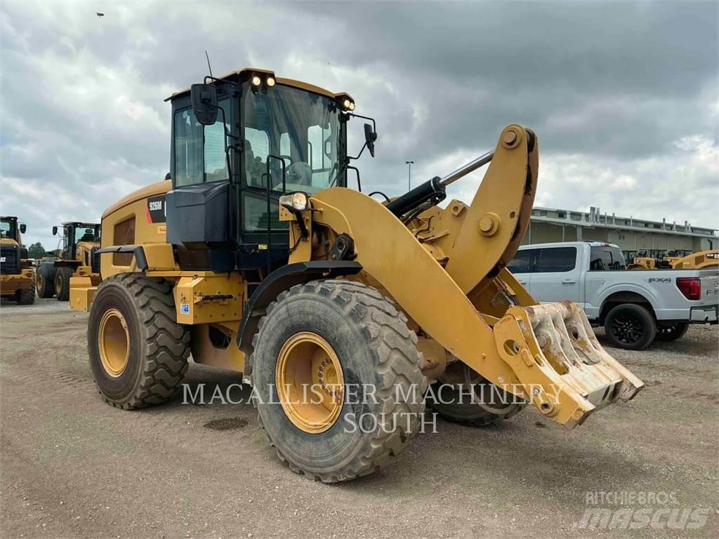 CAT 926M Wielladers
