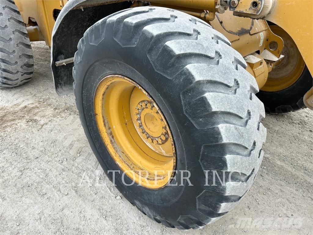 CAT 928G Wielladers