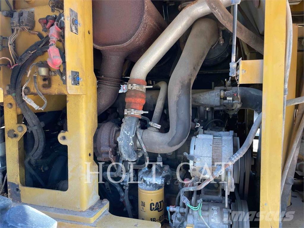 CAT 930G Wielladers