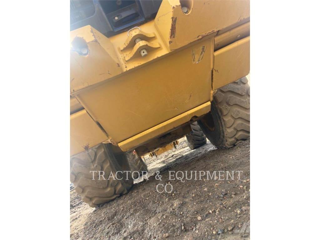 CAT 930M Wielladers