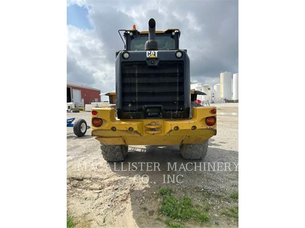 CAT 930M Wielladers