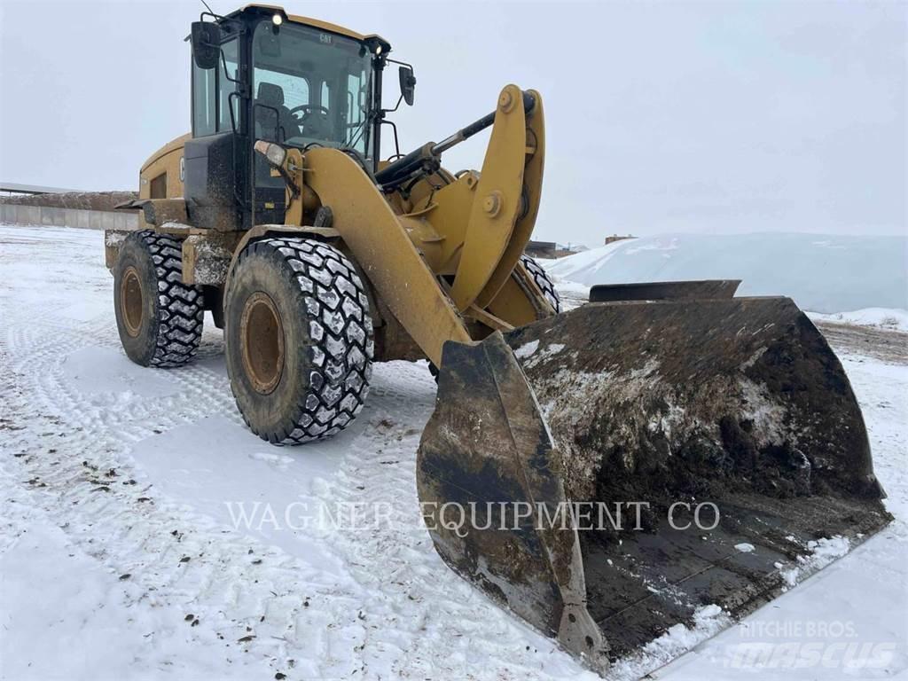 CAT 930M Wielladers