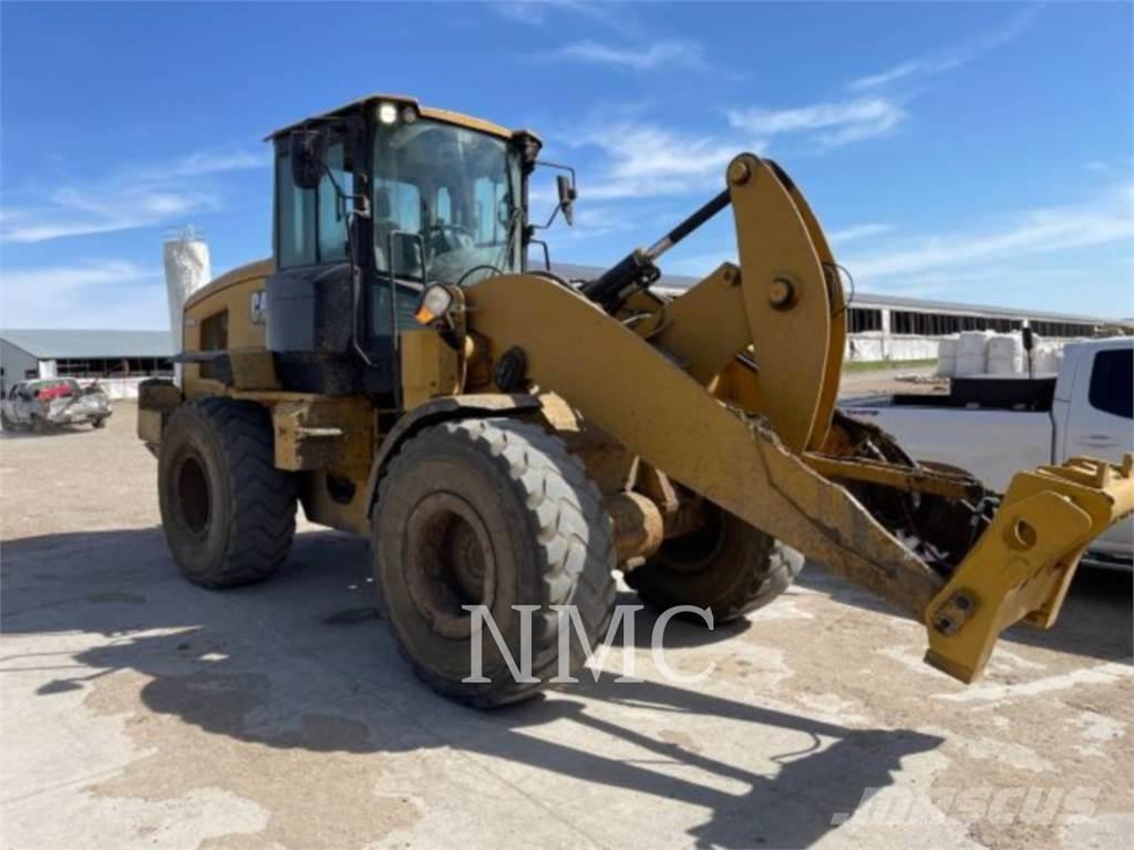 CAT 930M Wielladers