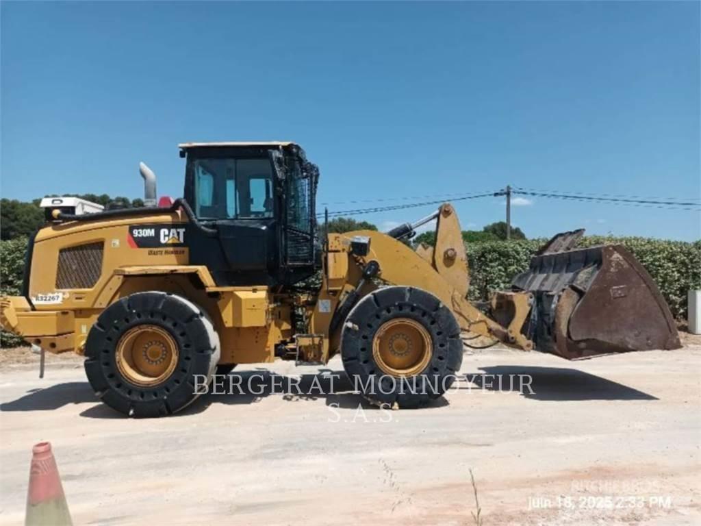 CAT 930M Wielladers