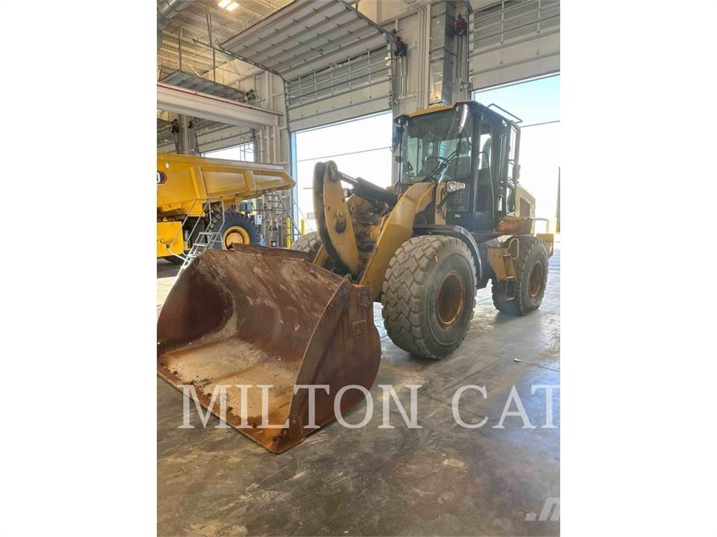 CAT 930M Wielladers