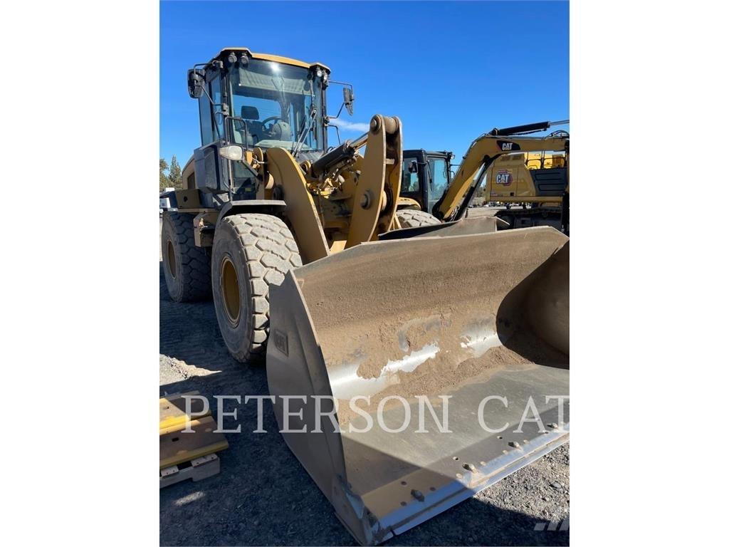 CAT 930M Wielladers
