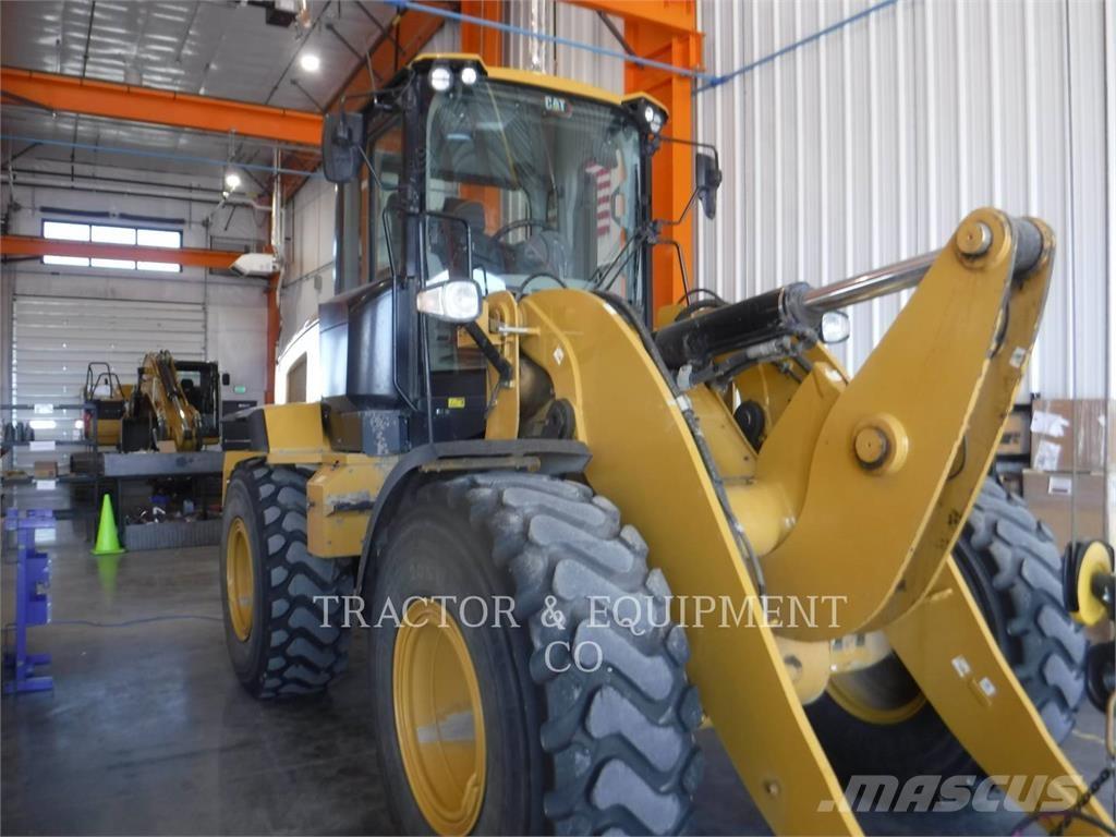 CAT 930M Wielladers