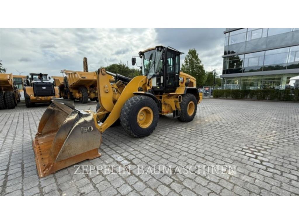 CAT 930M Wielladers