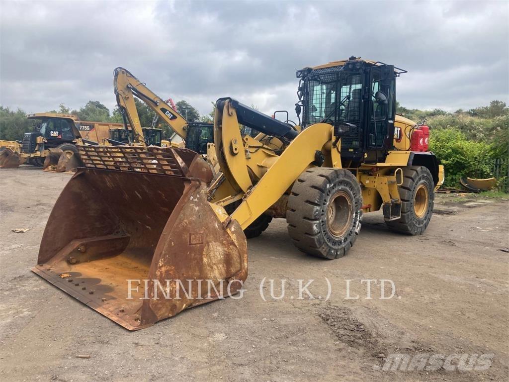 CAT 930M Wielladers