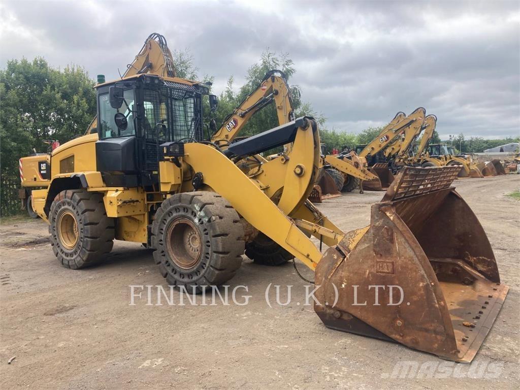 CAT 930M Wielladers