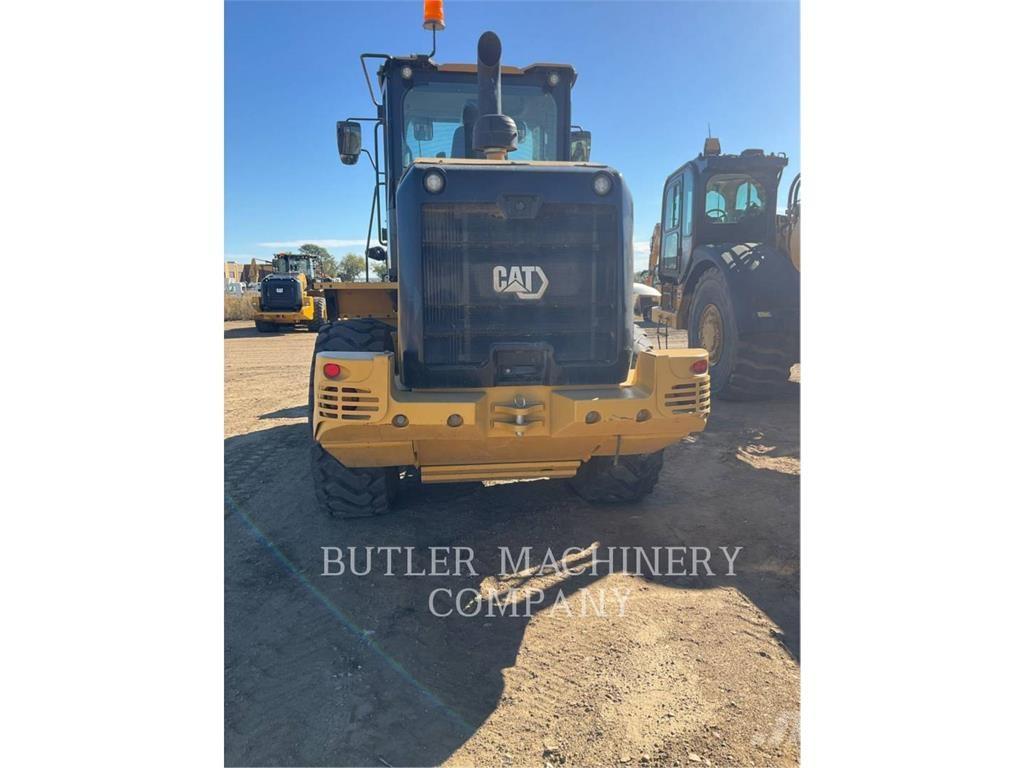CAT 930M Wielladers