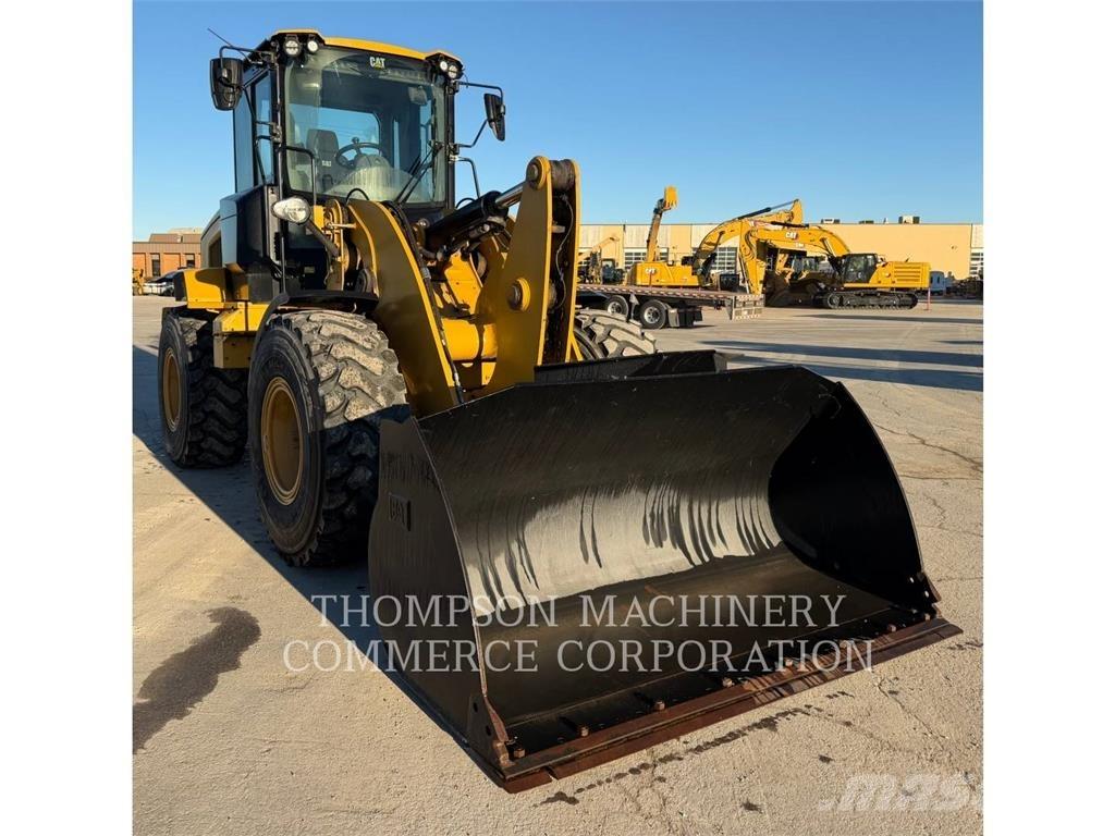 CAT 930M Wielladers