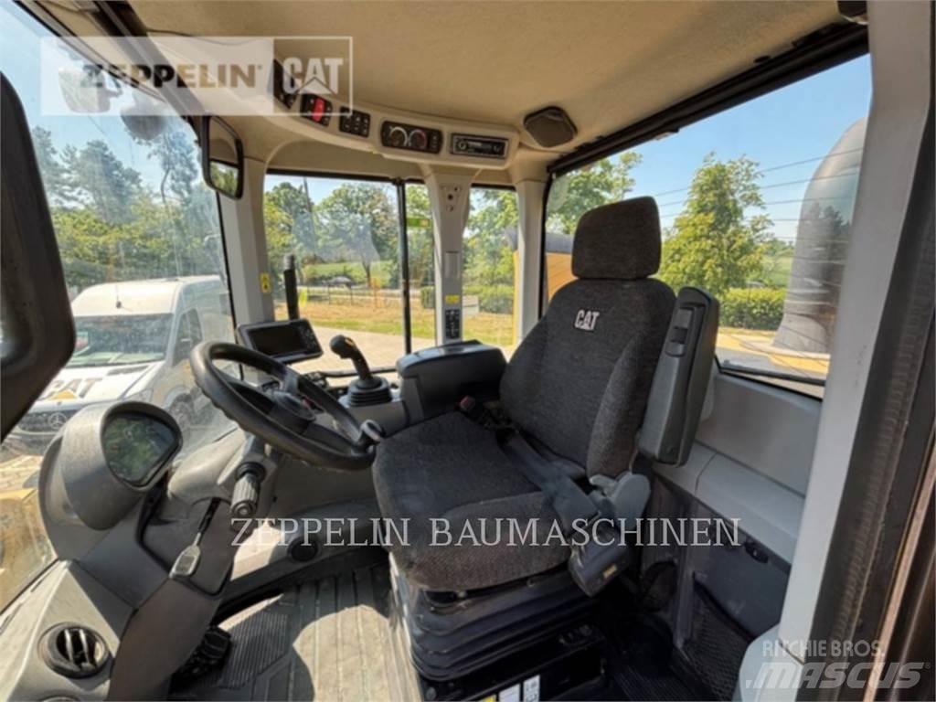 CAT 938M Wielladers