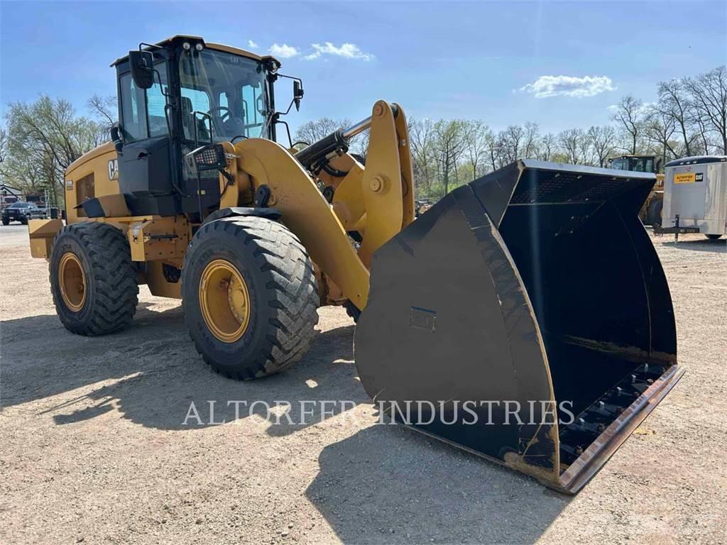 CAT 938M Wielladers